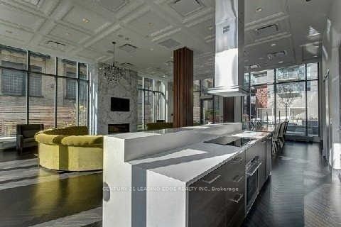 775 King Street W, #616