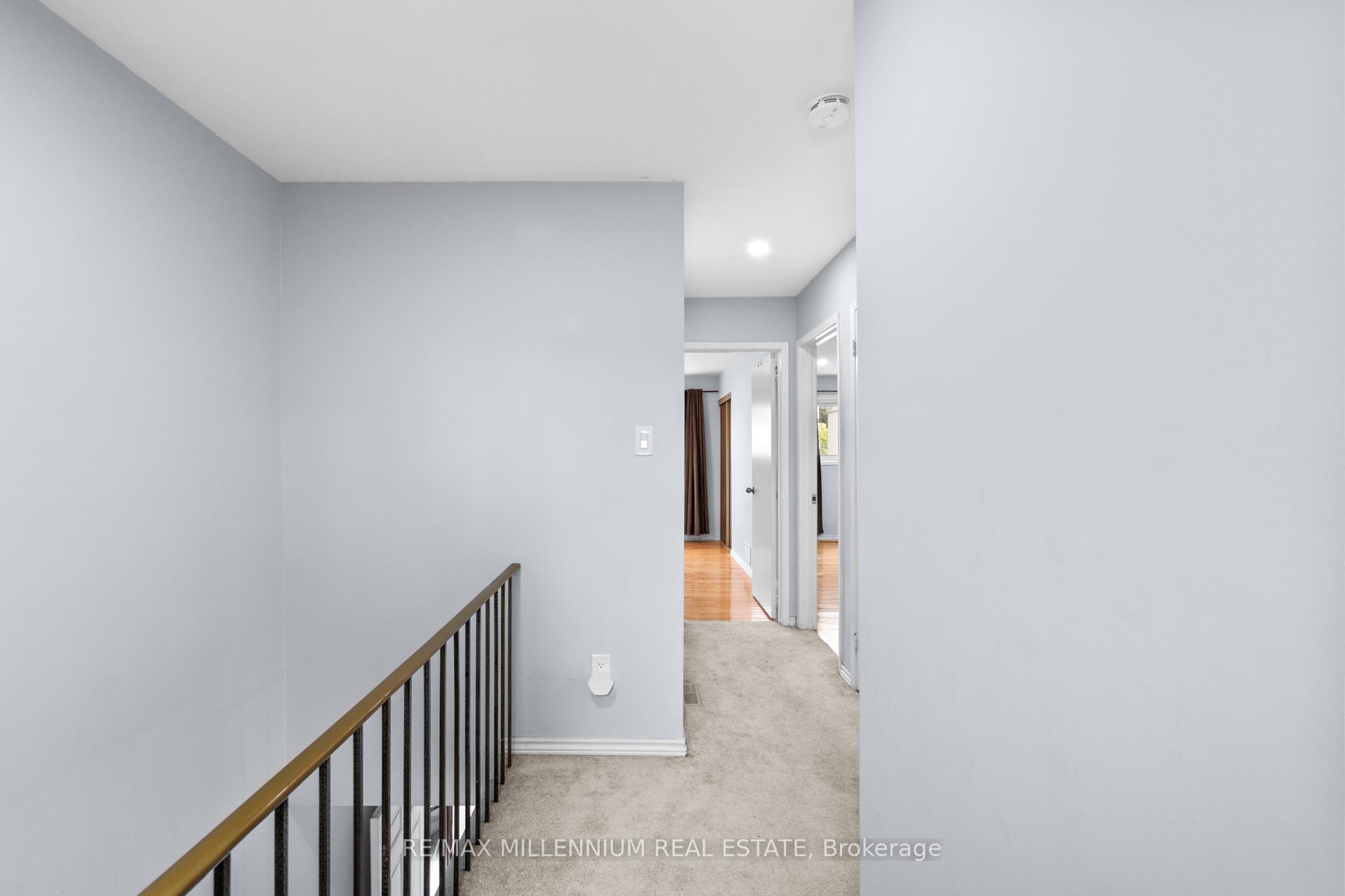4 Bedrooms Condo at 3339 Council Ring, Mississauga For sale