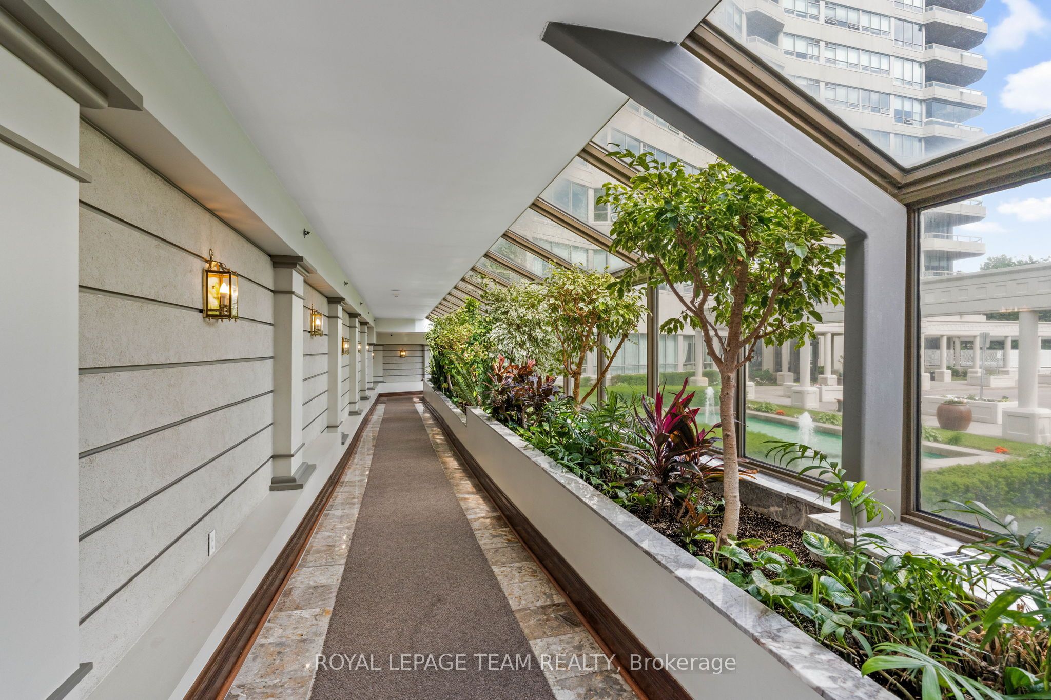 1480 Riverside Drive, #407