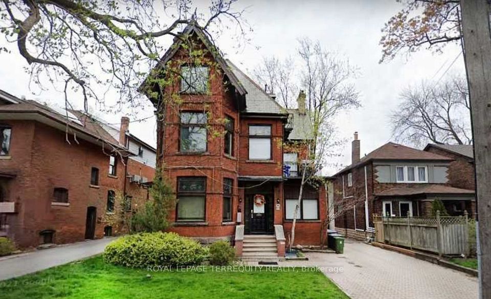 42 Keewatin Avenue