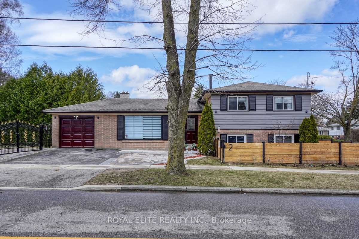 2 Lesgay Crescent, Toronto, ON M2J 2H8