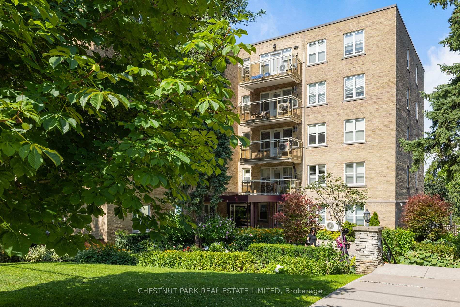 2 Bedrooms Co-op at 2603 Bathurst, Toronto For sale
