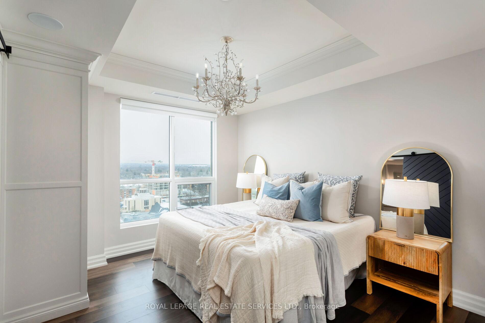 3 Bedrooms Condo at 2060 Lakeshore, Burlington For sale