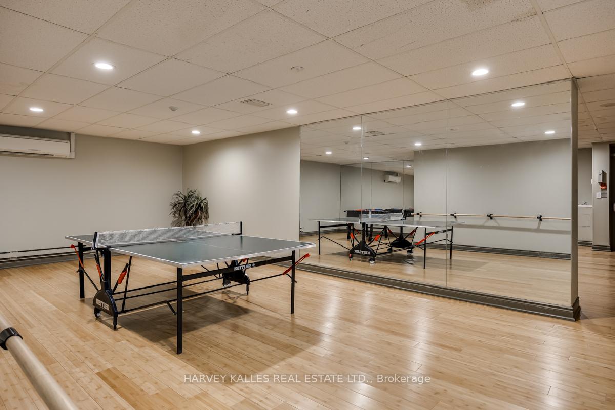 3 Bedrooms Condo at 33 Harbour, Toronto For sale