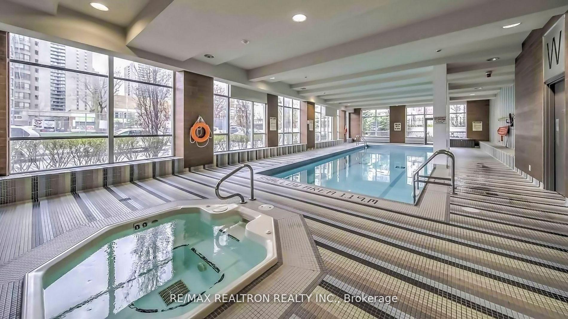 1 Bedroom Condo at 35 Hollywood, Toronto For sale