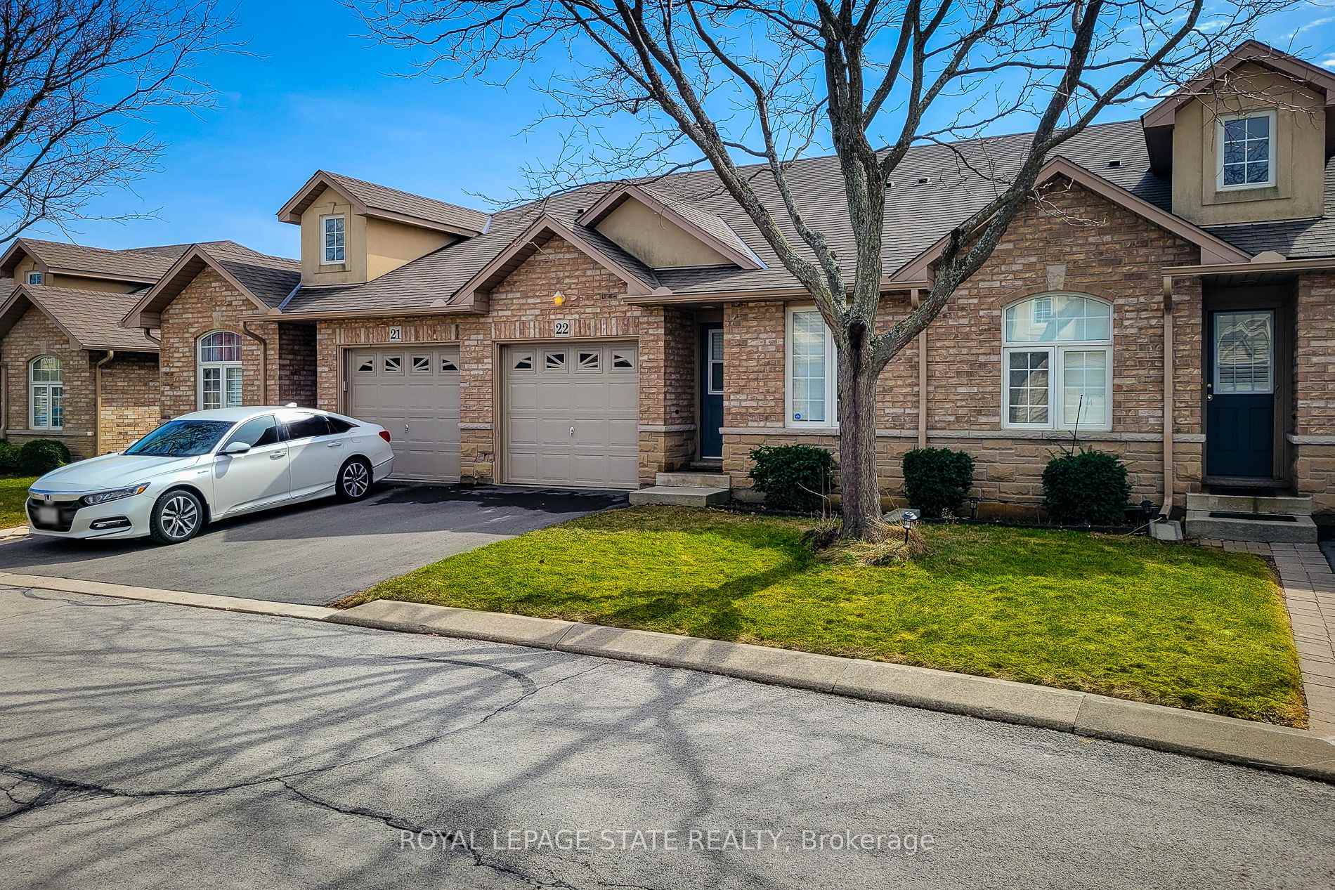 2 Bedrooms Condo at 751 Rymal, Hamilton For sale