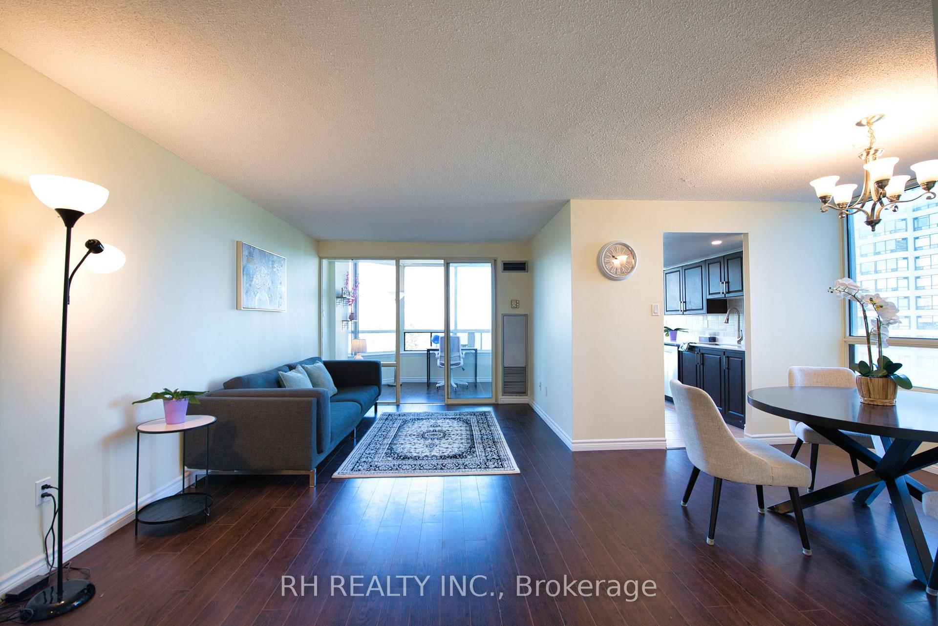 3 Bedrooms Condo at 300 Alton Towers, Toronto For sale