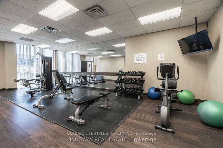 2 Bedrooms Condo at 1 Michael Power,  Toronto For sale