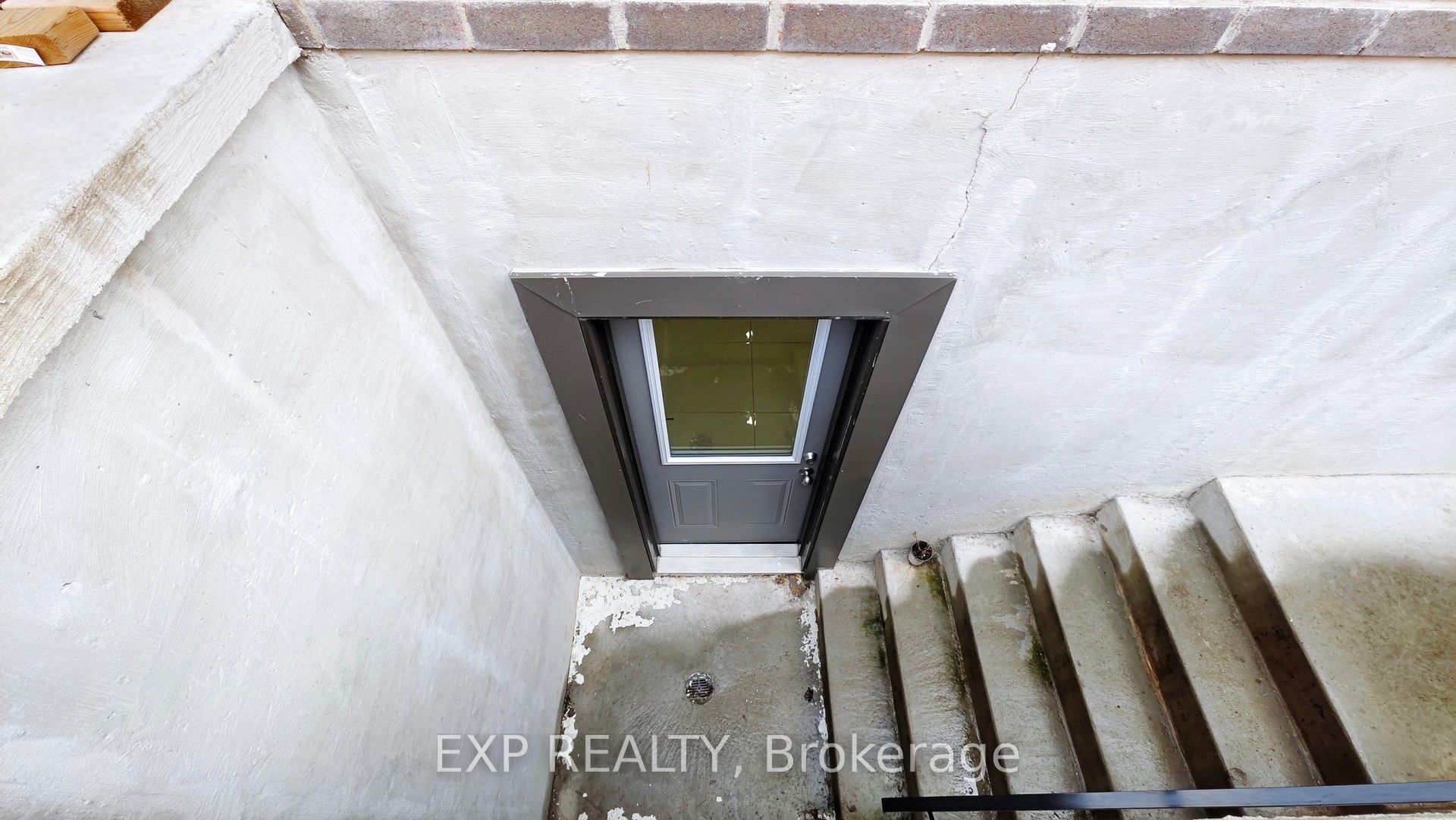 15 Frost Street, Brampton, ON L6X 5P5
