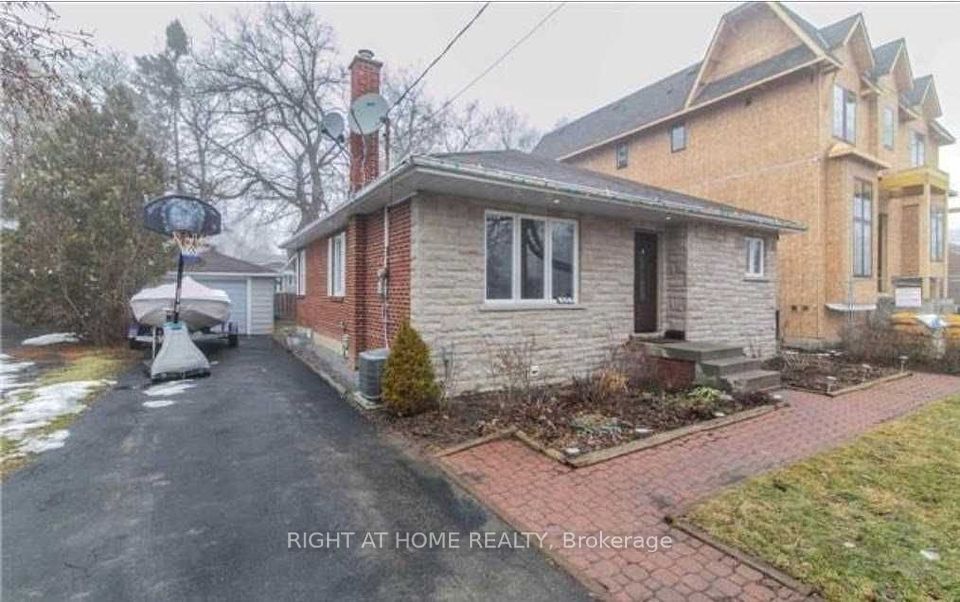45 Rockport Crescent