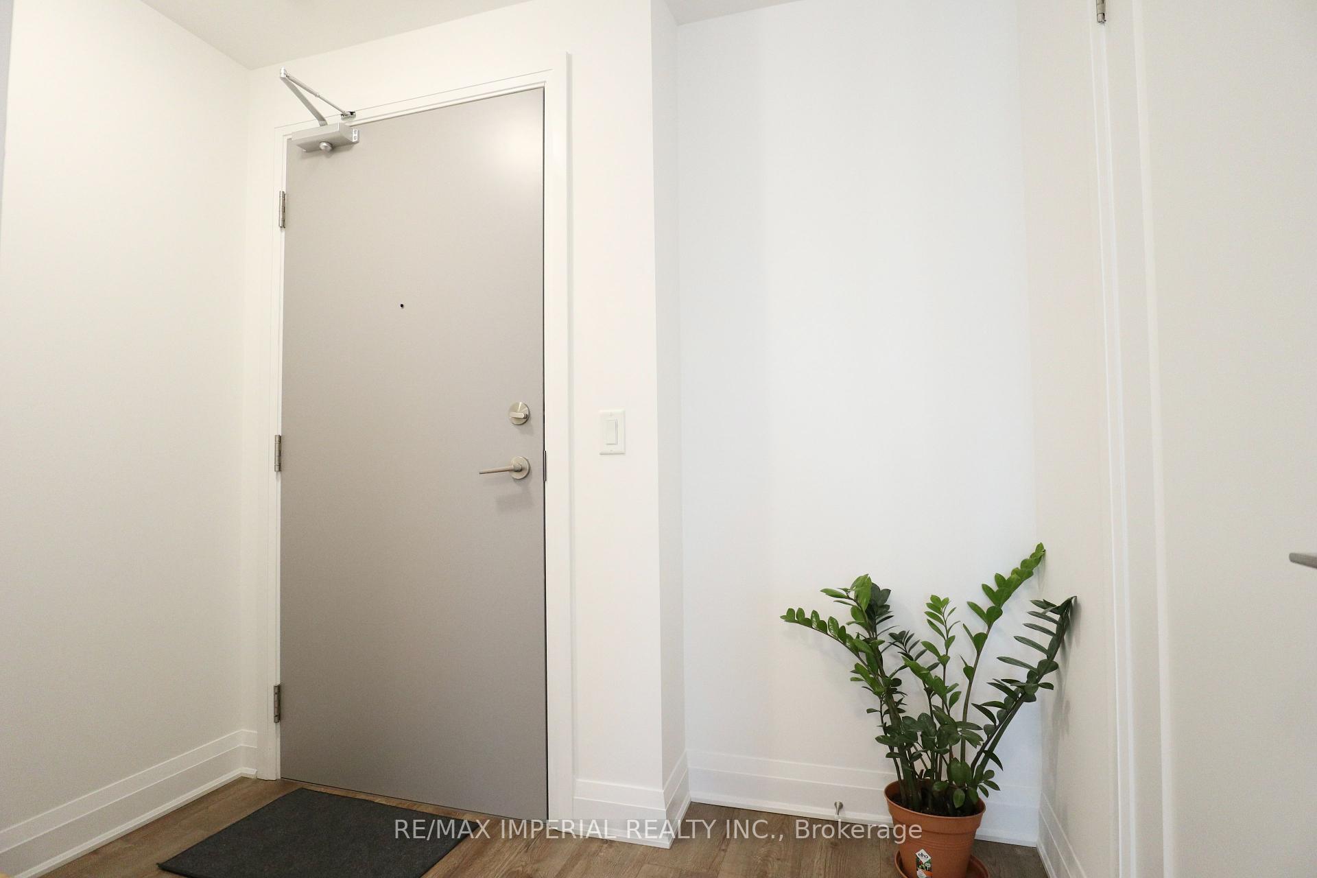 2 Bedrooms Condo at 3220 Sheppard, Toronto For sale