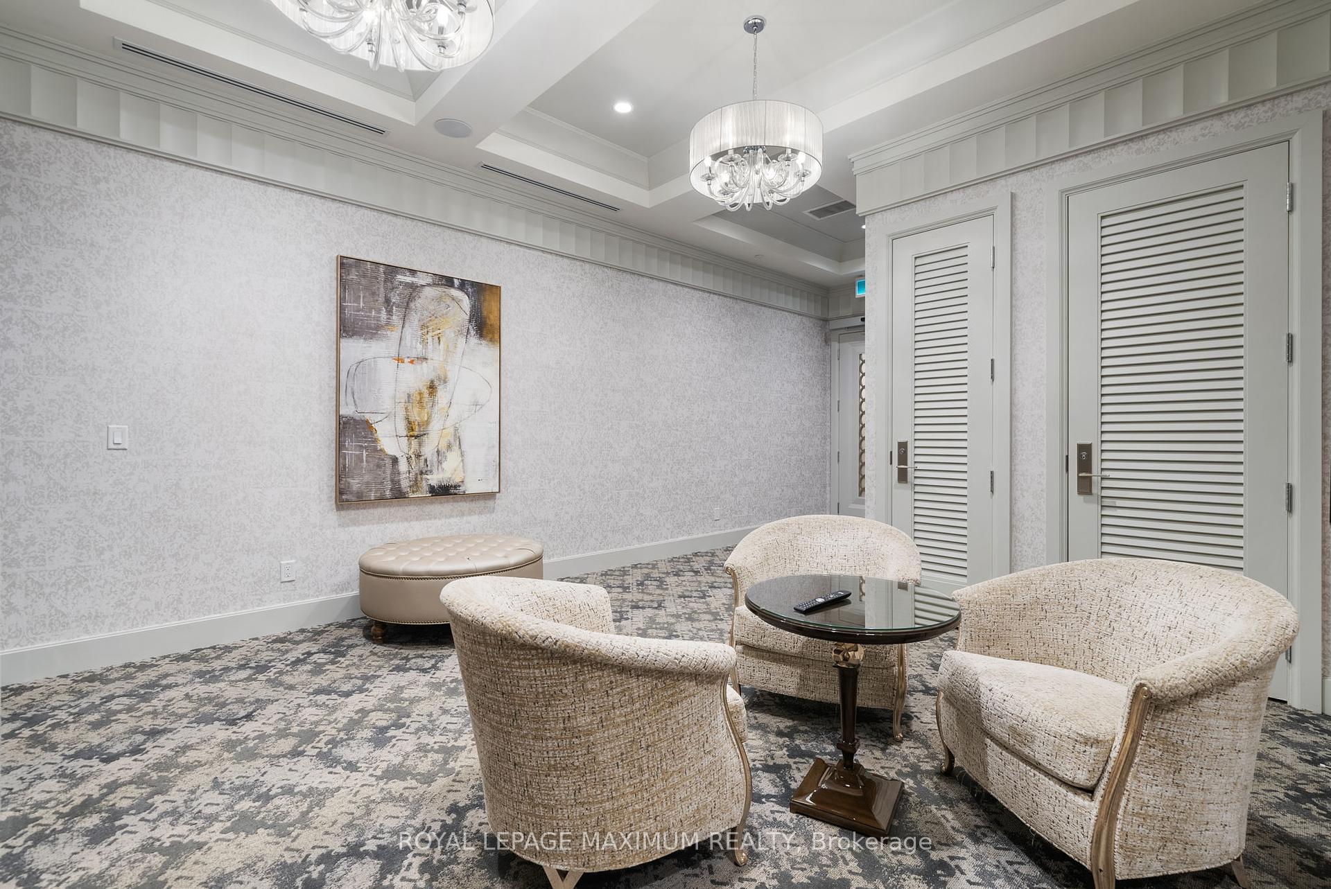 3 Bedrooms Condo at 9075 Jane, Vaughan For sale