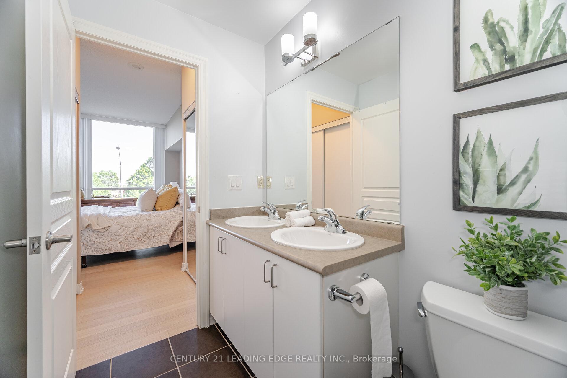 3 Bedrooms Co-op at 223 Webb, Mississauga For sale