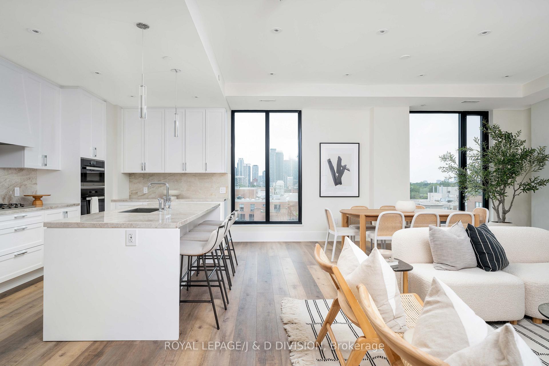 3 Bedrooms Condo at 1 Strathgowan, Toronto For sale