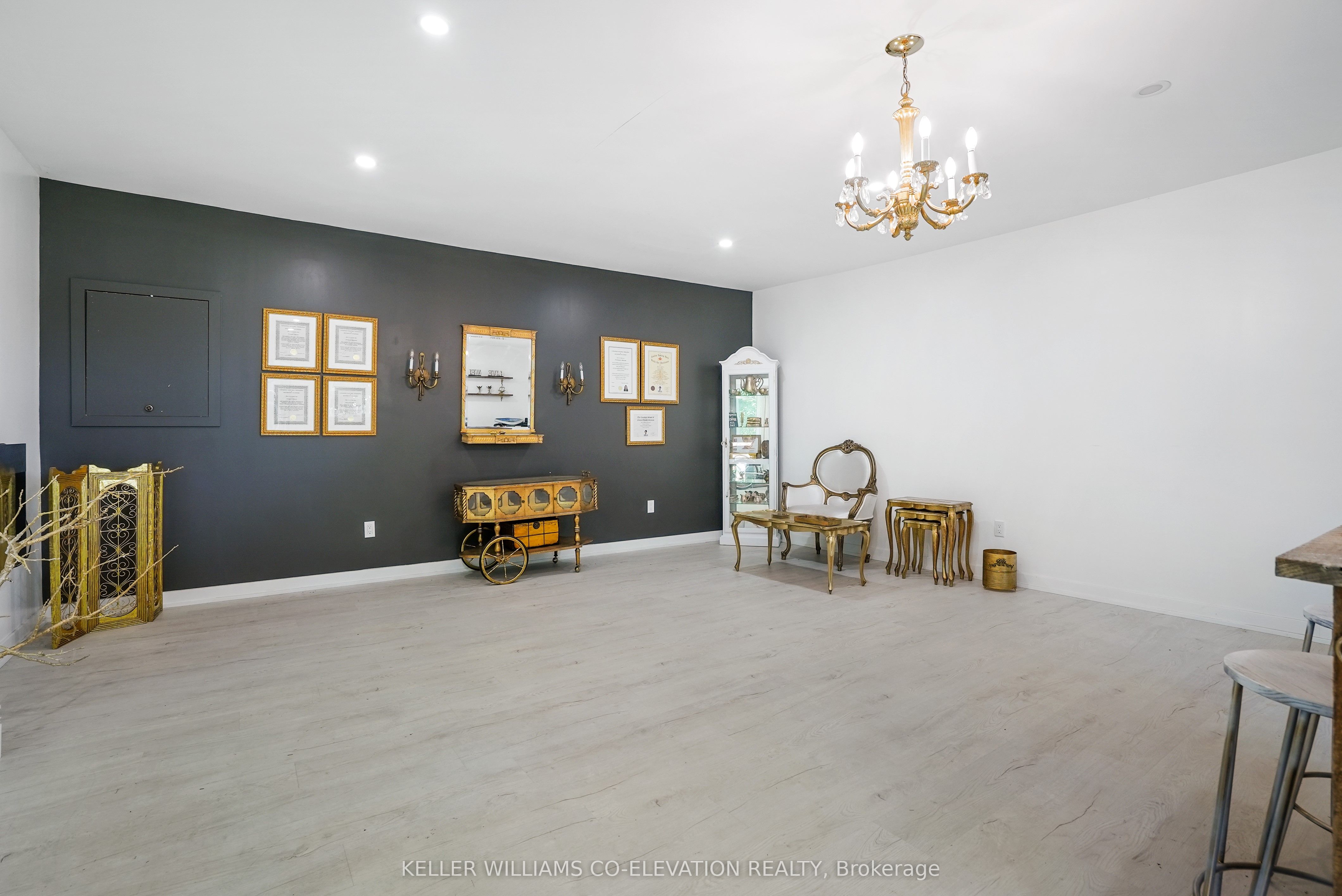1136 Bronte Road