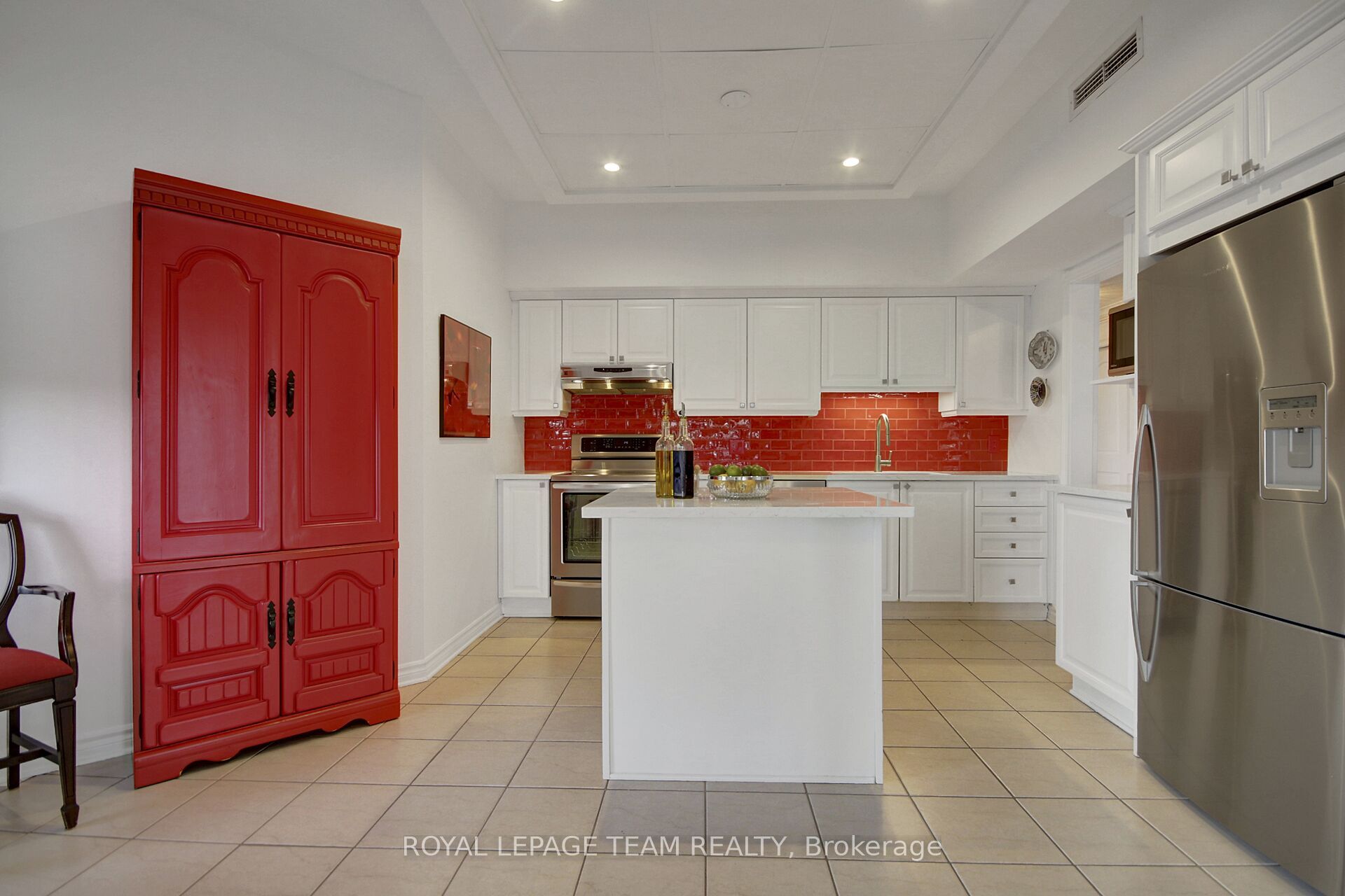 131 Wurtemburg Street, #804