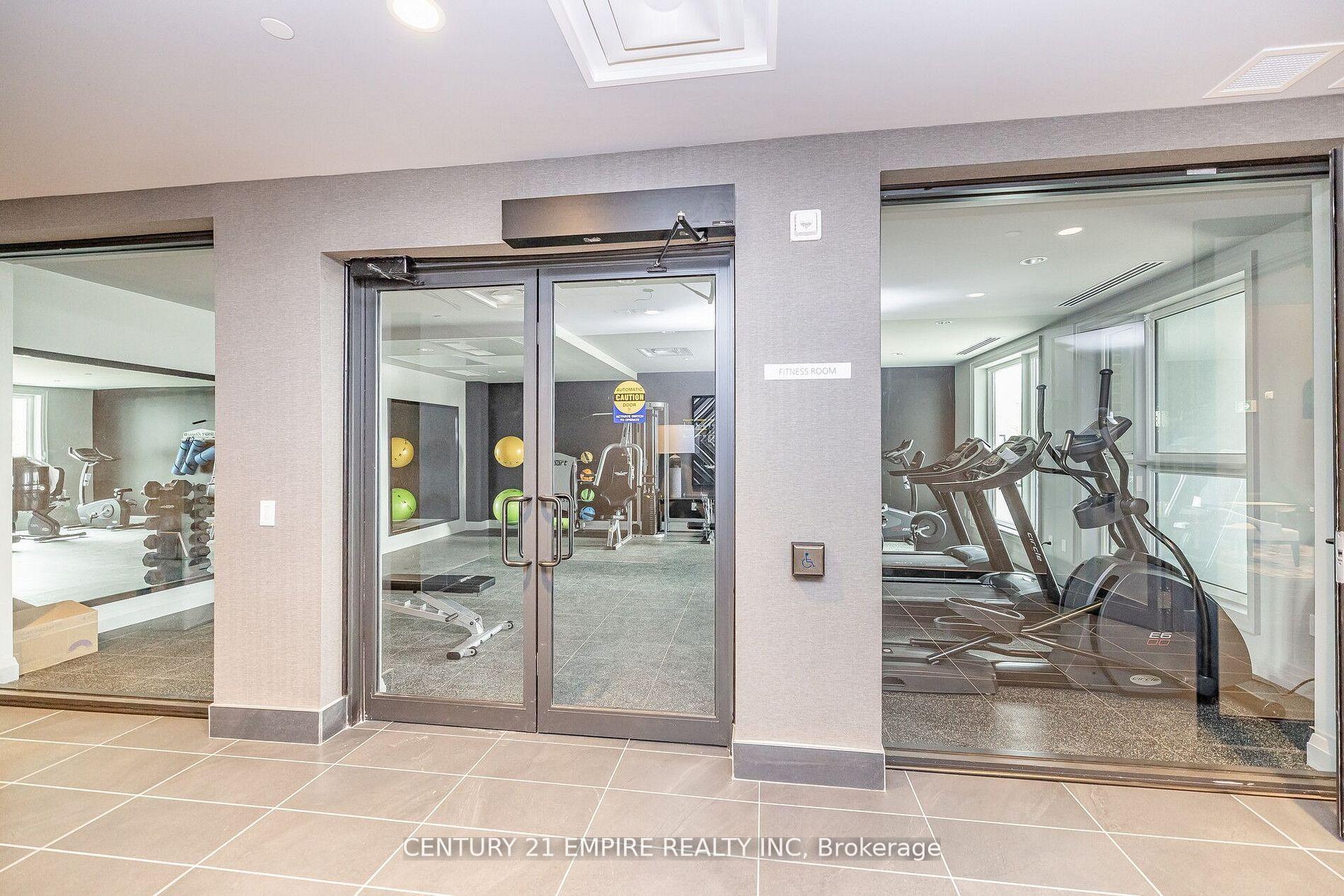 2 Bedrooms Condo at 95 Dundas,  Oakville For sale