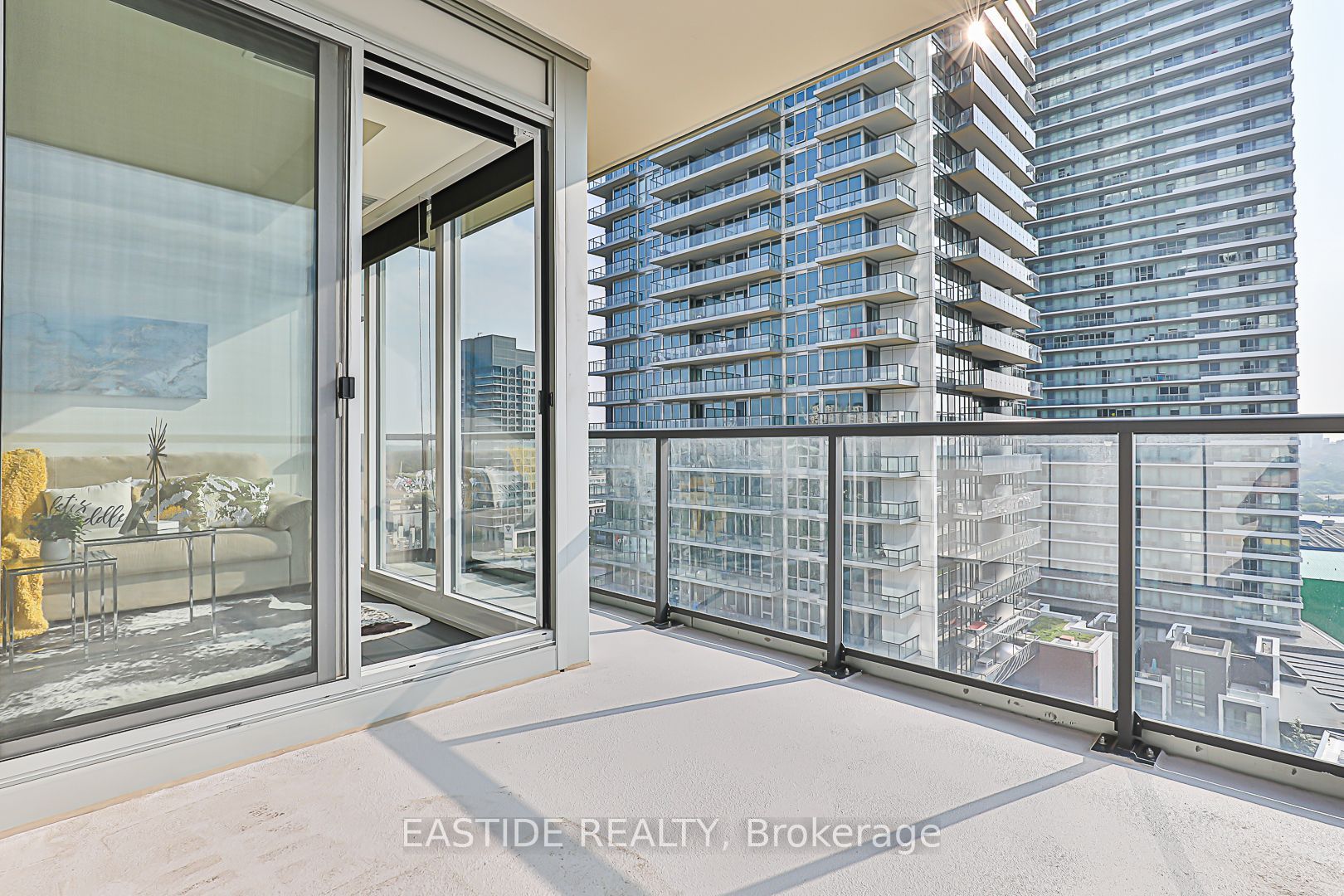 85 Mcmahon Drive, #1102