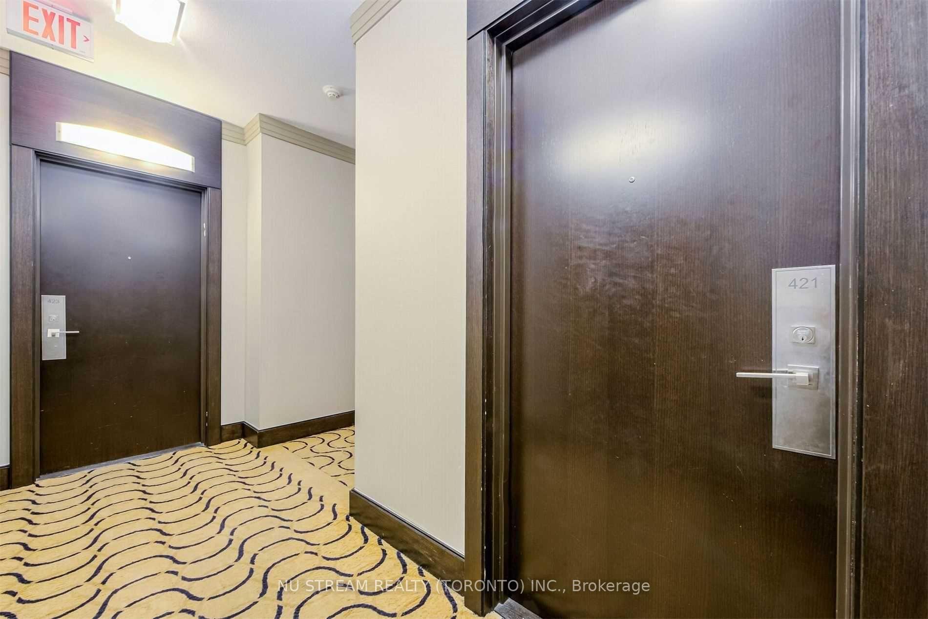 2 Bedrooms Condo at 100 Harrison Garden,  Toronto For sale