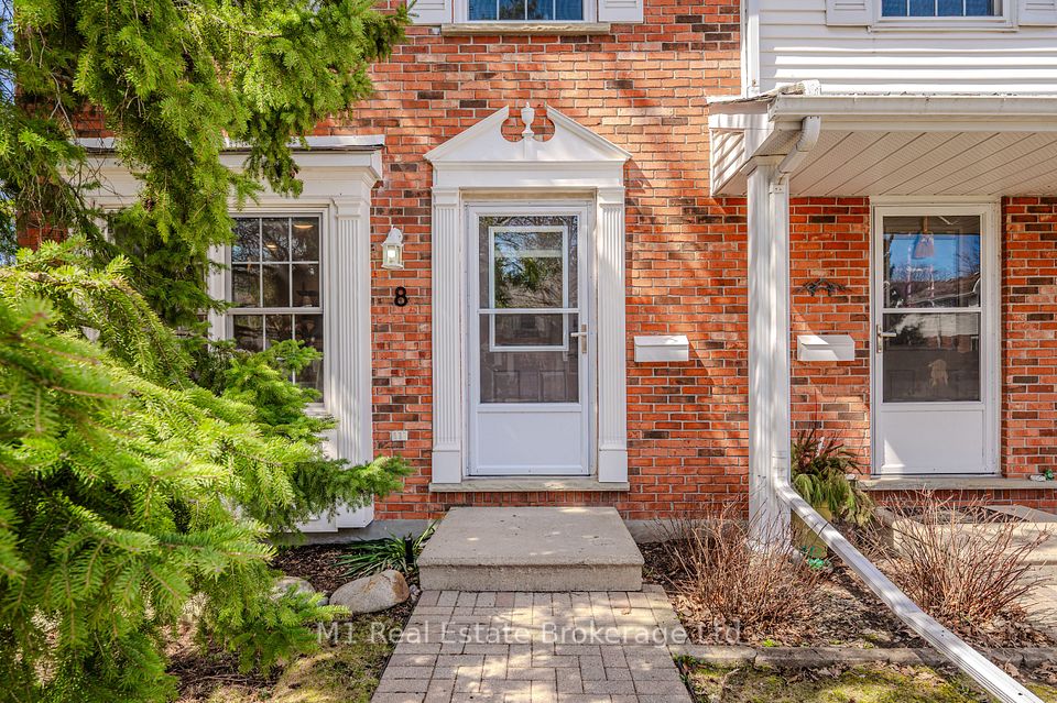 #8 - 129 VICTORIA Road, Guelph, ON N1E 6V3