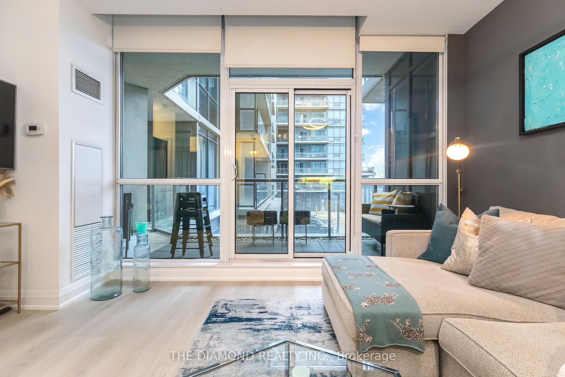2 Bedrooms Condo at 1185 The Queensway, Toronto For sale