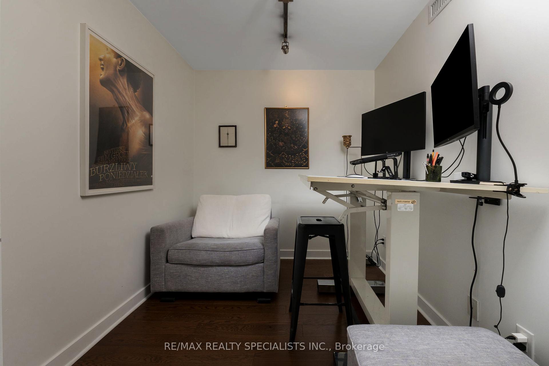 2 Bedrooms Condo at 320 Richmond, Toronto For sale