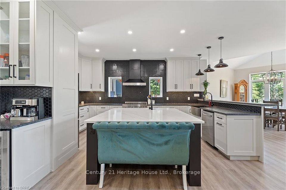 115 Old Rainy Lake