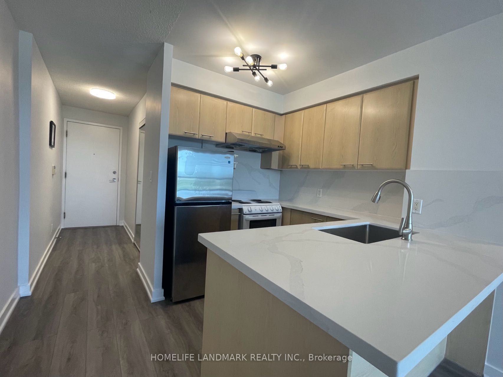 36 Lee Centre Drive, #2001