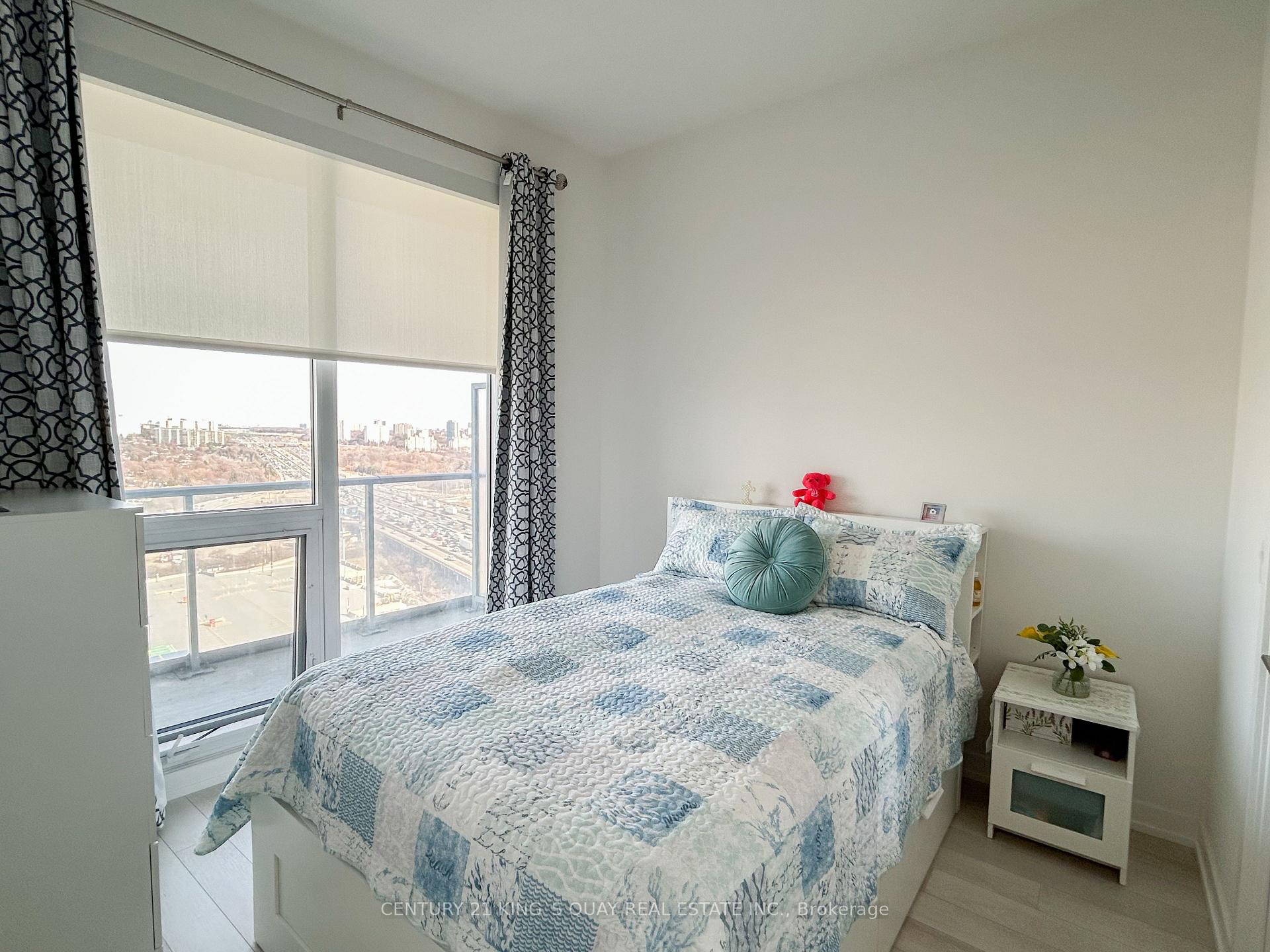 2 Bedrooms Condo at 117 McMahon, Toronto For sale