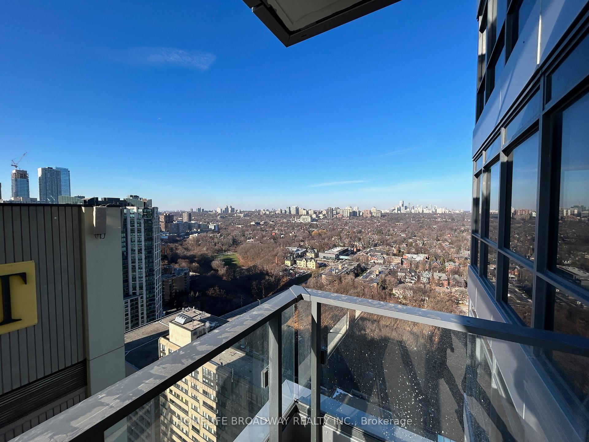 2 Bedrooms Condo at 395 Bloor, Toronto For sale