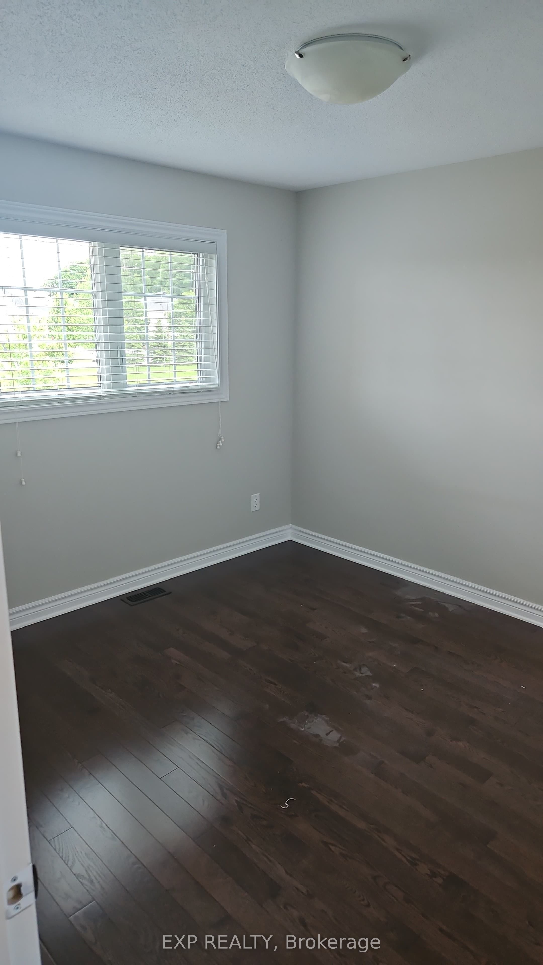 Listing picture