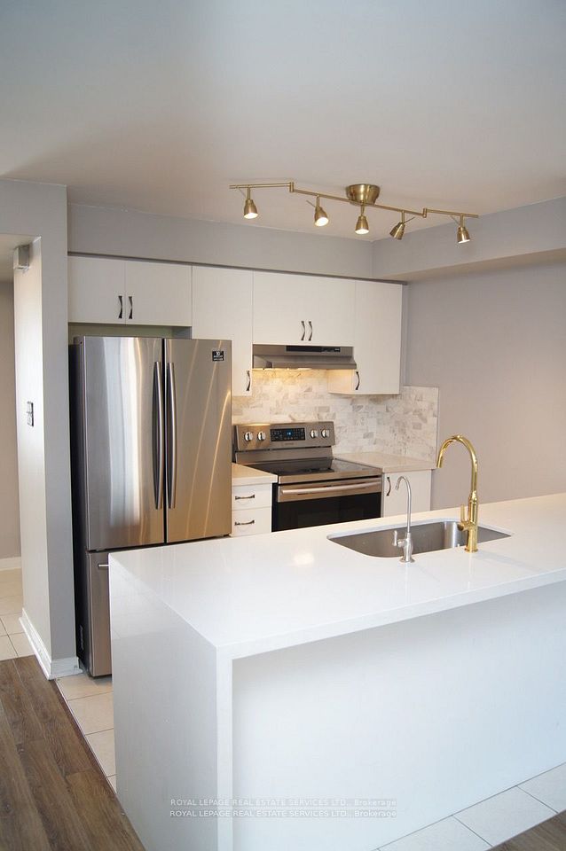 #2 - 47 Petra Way, Whitby, ON L1R 0A4