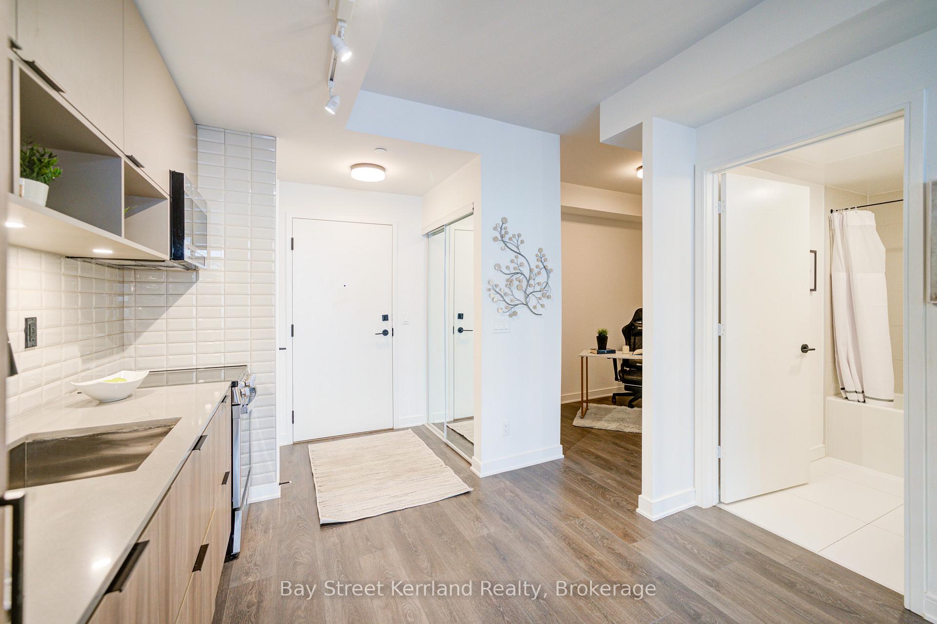 2 Bedrooms Condo at 35 Rolling Mills,  Toronto For sale