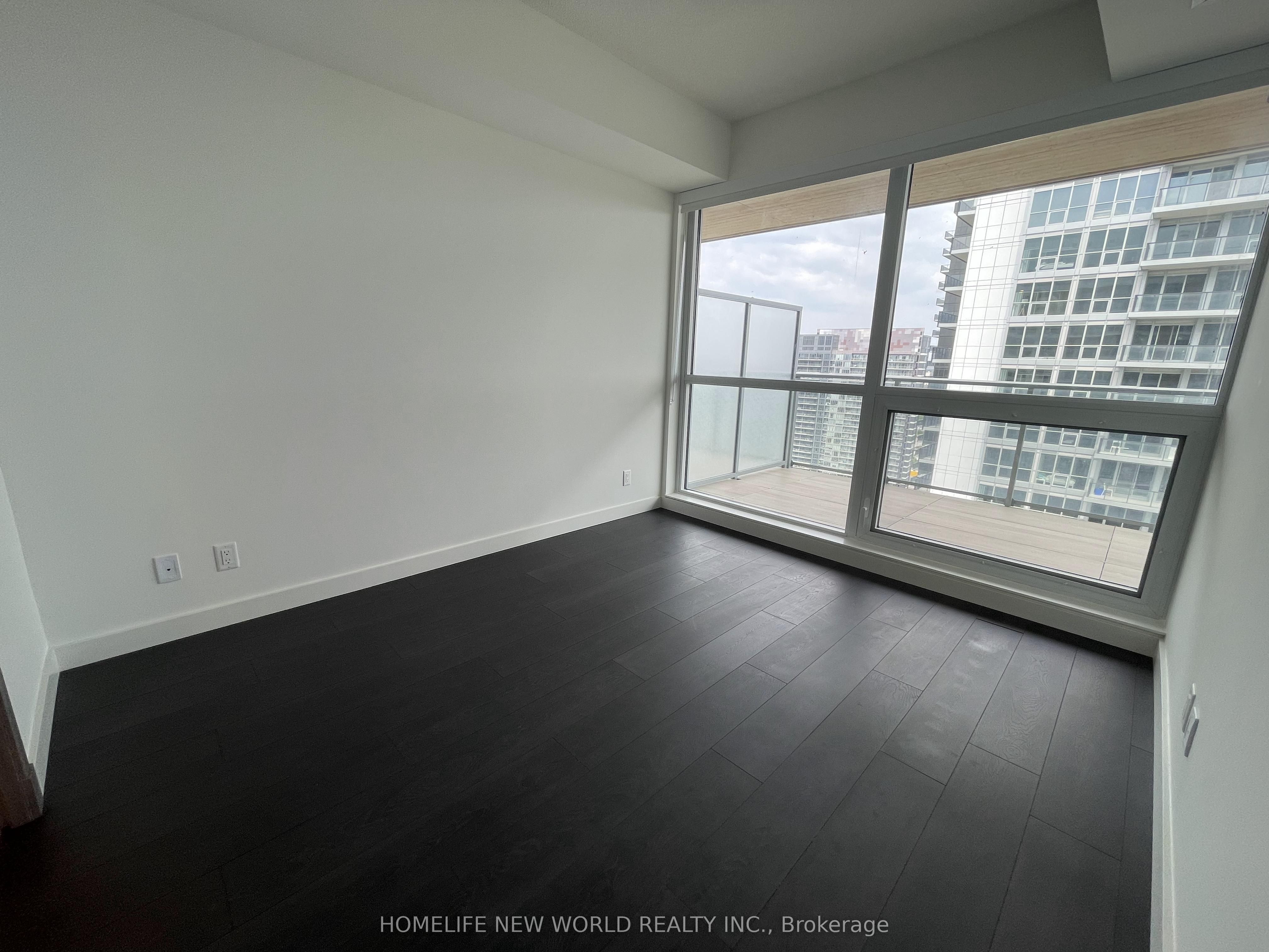 27 Mcmahon Drive, #3001
