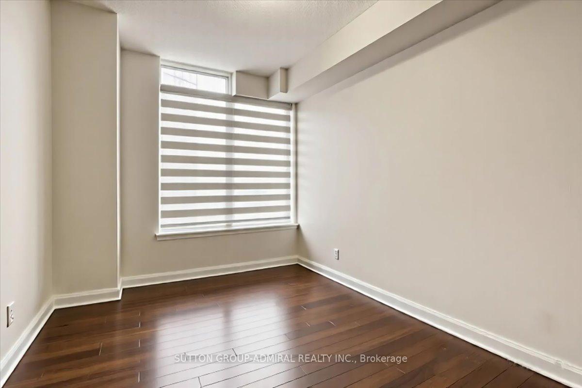 2 Bedrooms Condo at 95 North Park, Vaughan For sale