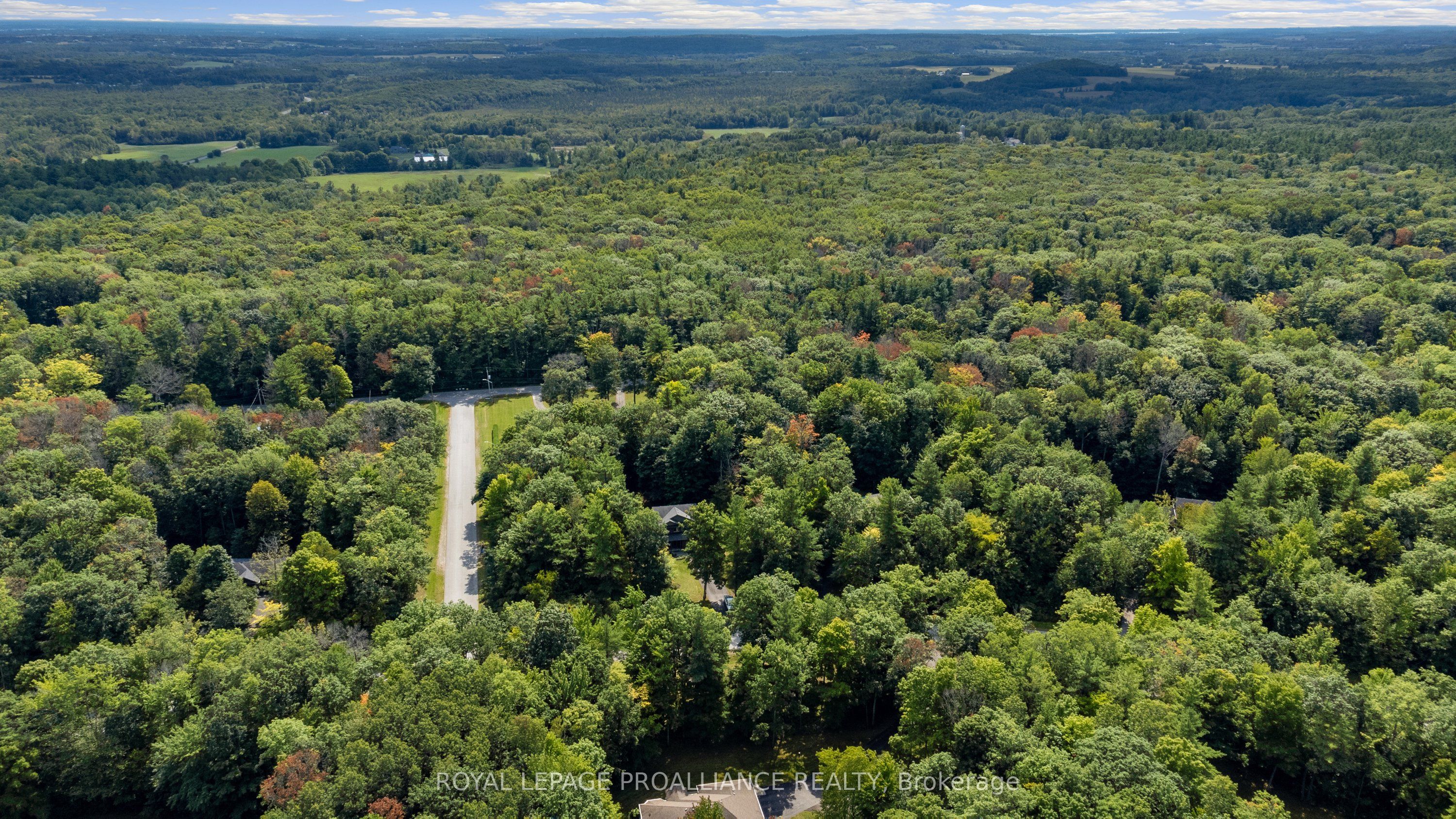 2 Oak Ridge Drive, Quinte West, ON K0K 3E0