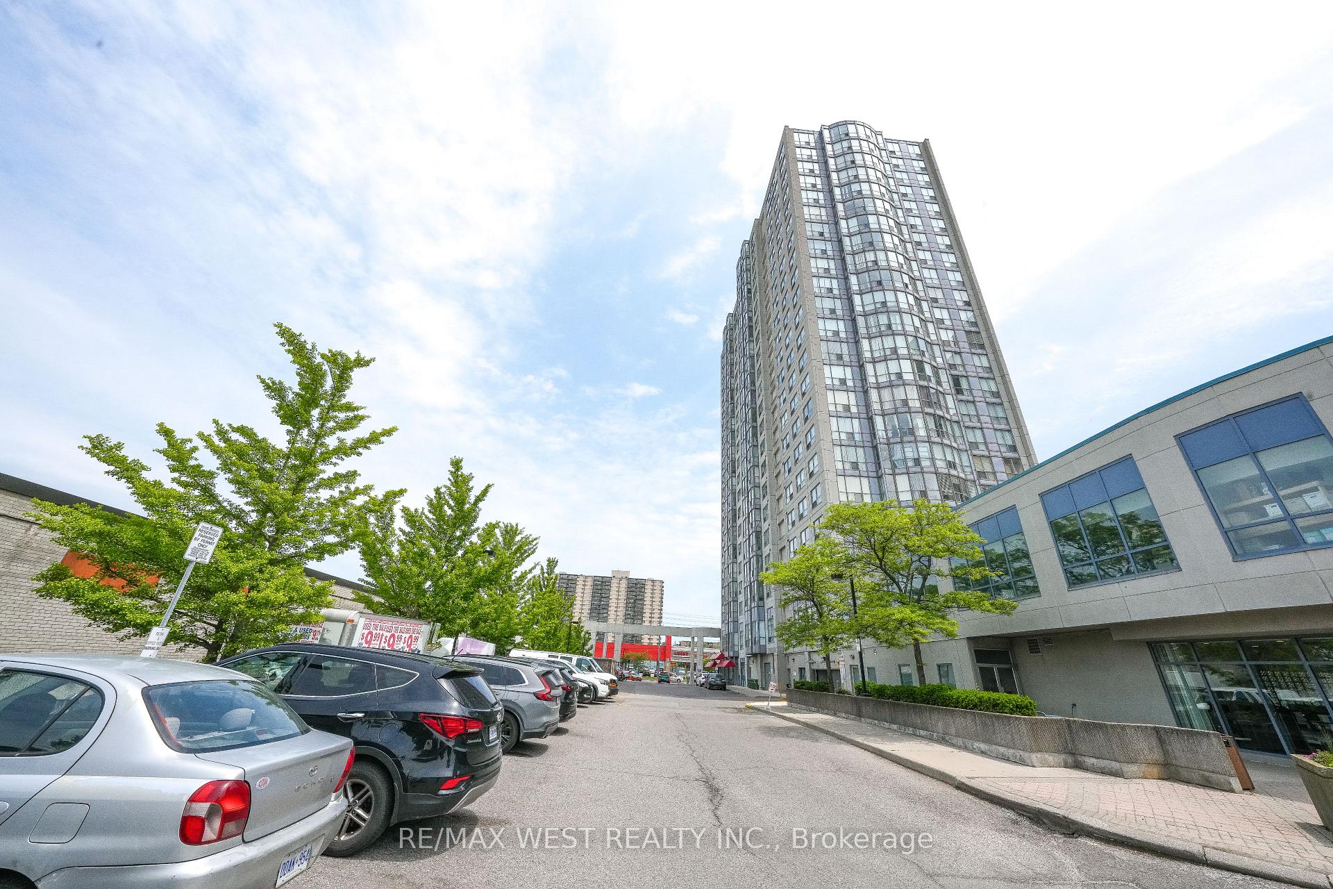 2 Bedrooms Condo at 1470 Midland, Toronto For sale