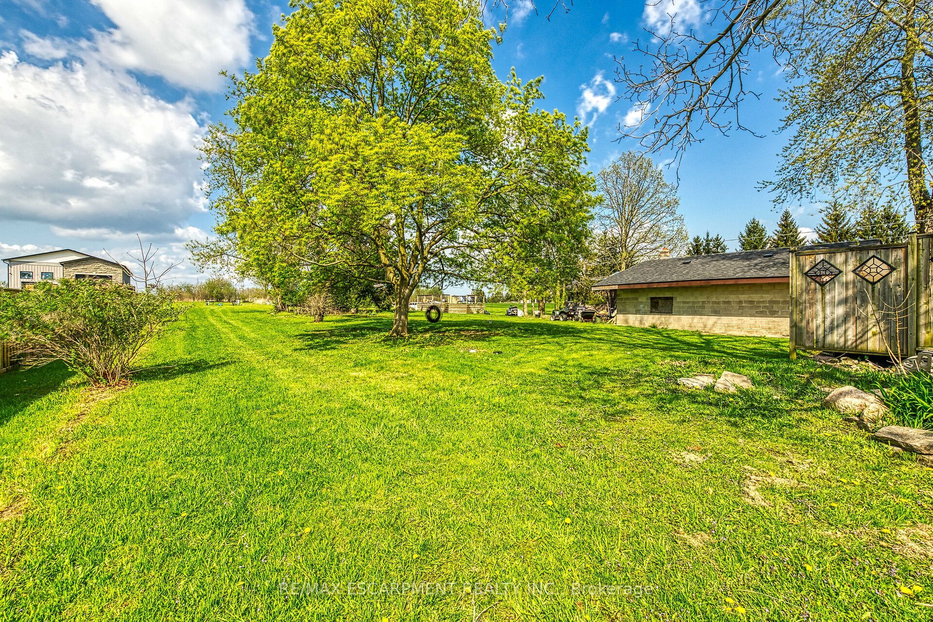 1214 Golf Club Road