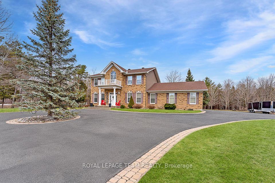 1013 Sale Barn