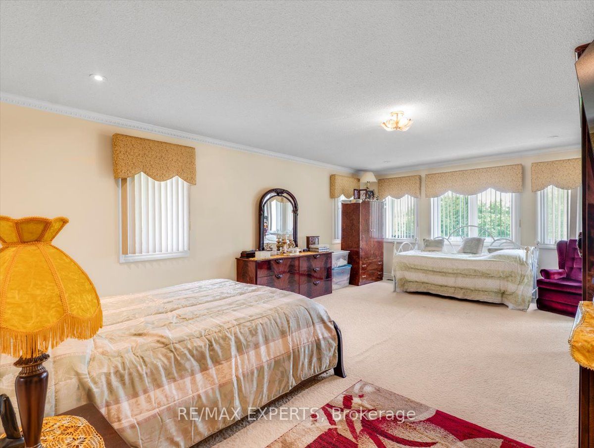 9 Cynthia Crescent