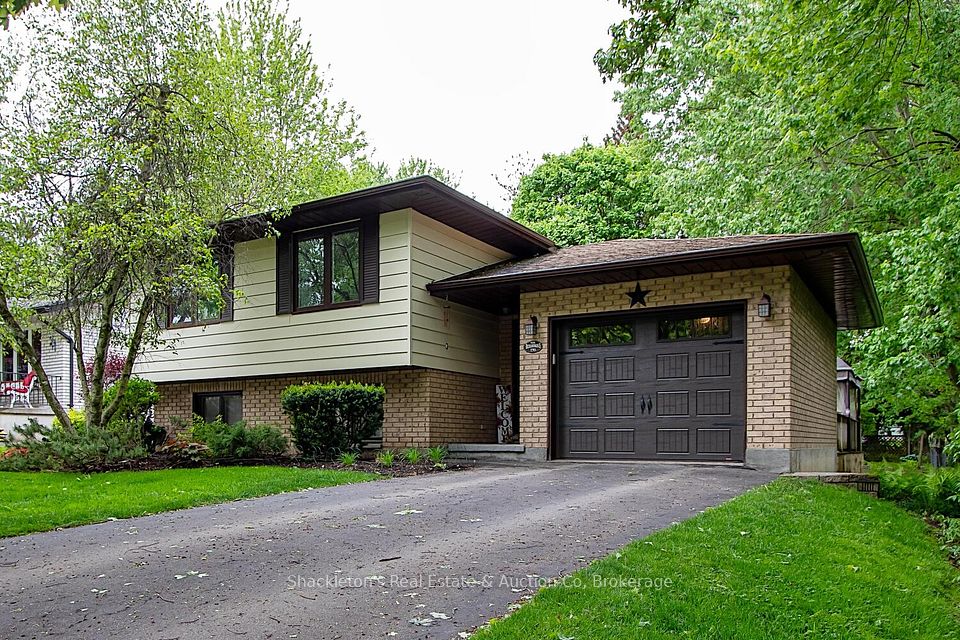 170 St John