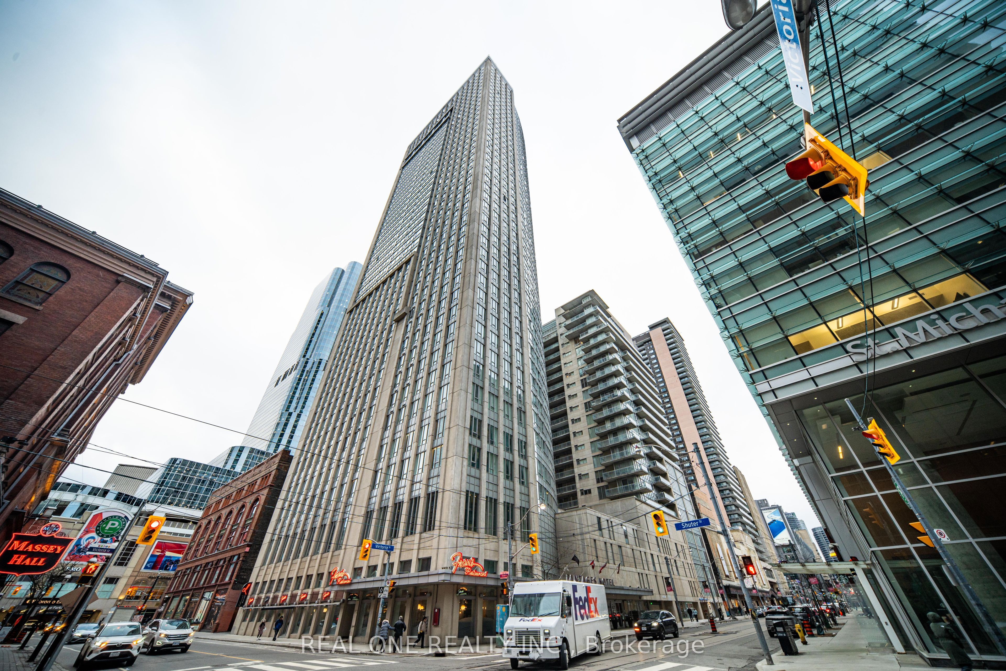 210 Victoria Street, #2404