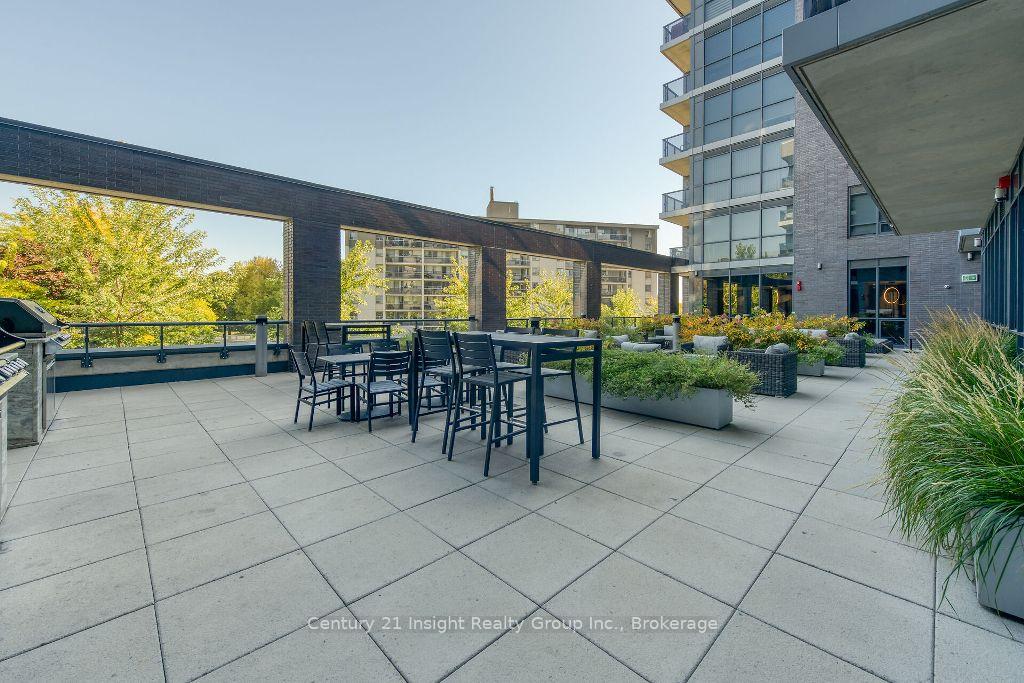 1 Bedroom Condo at 10 Gibbs,  Toronto For sale