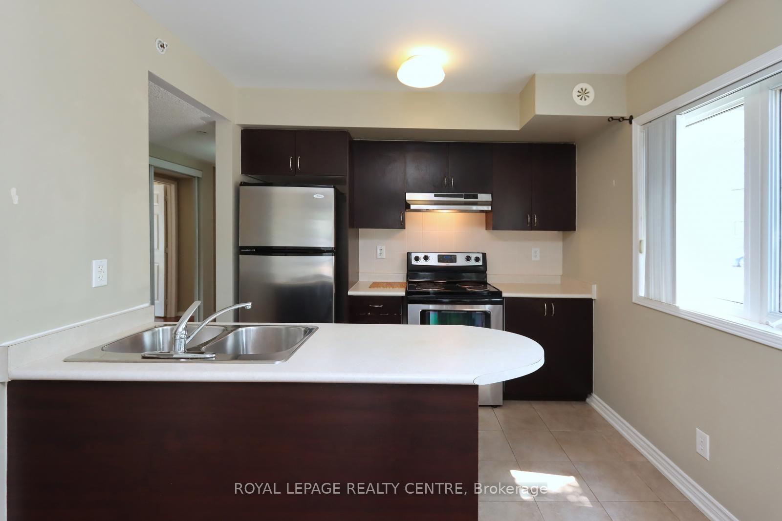 2 Bedrooms Condo at 5100 Winston Churchill, Mississauga For sale