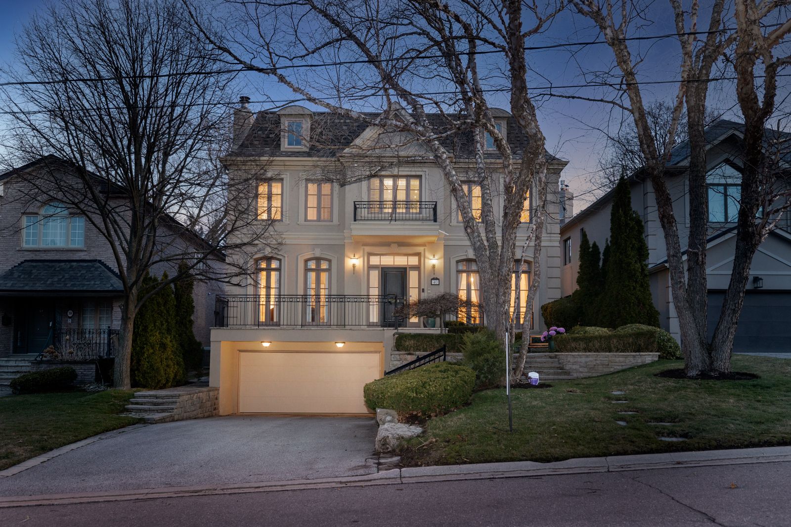 40 Munro Boulevard