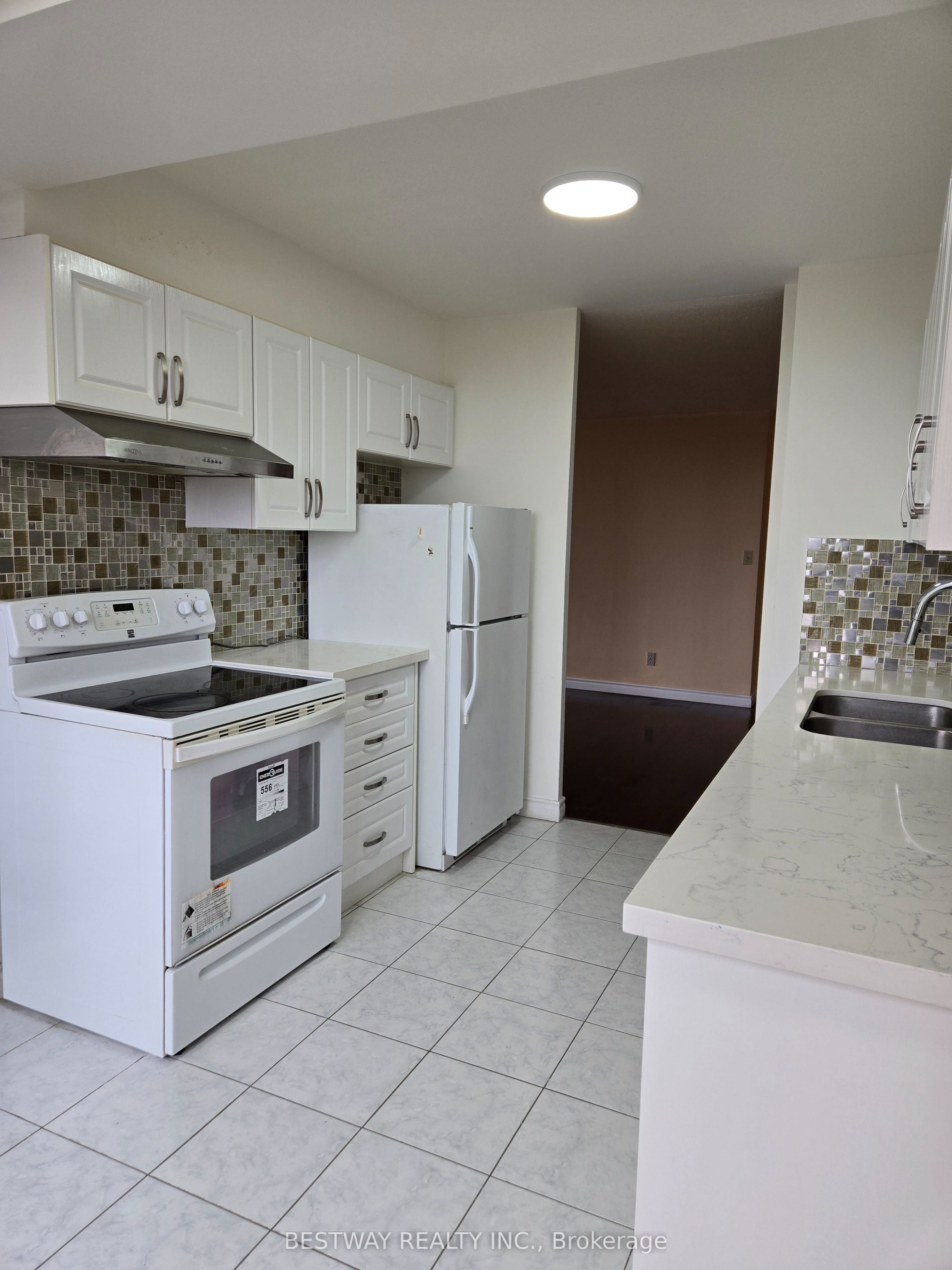 75 Bamburgh Circle, #928