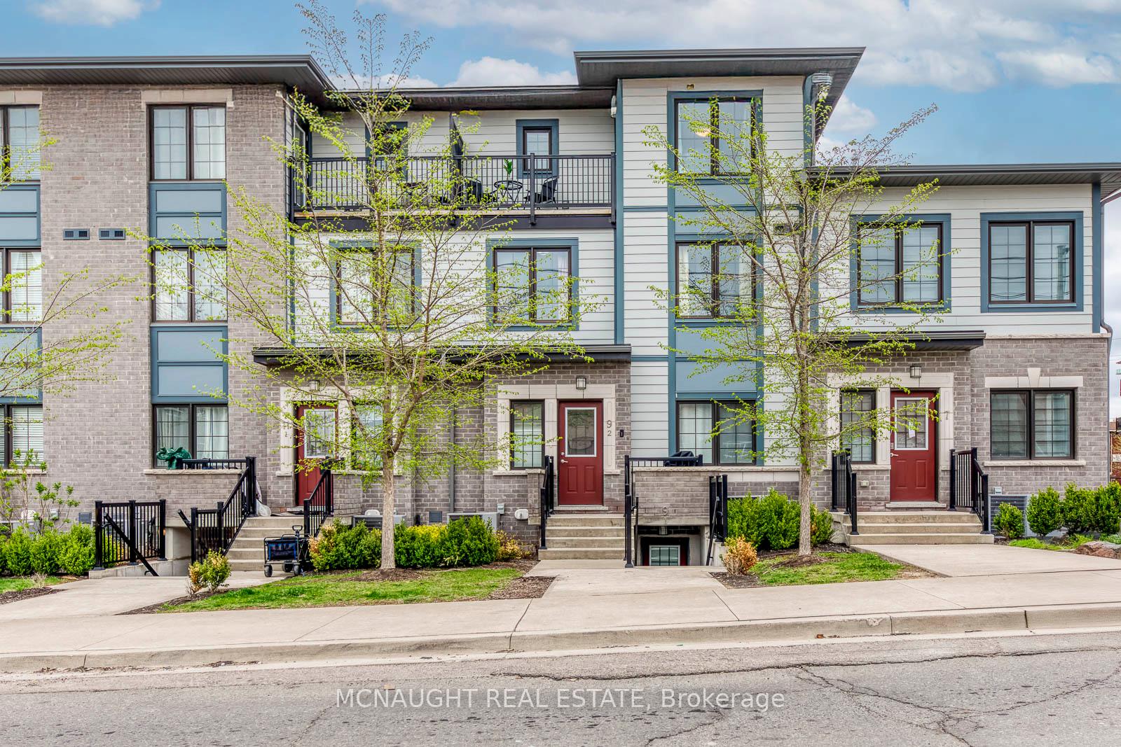 3 Bedrooms Condo at 9 Forbes, Toronto For sale