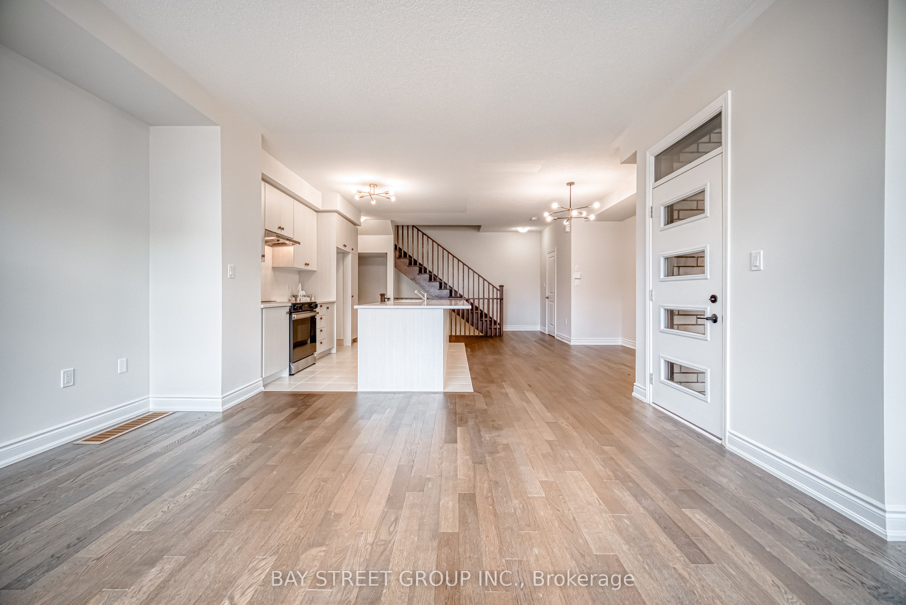 1411 Courtleigh Trail