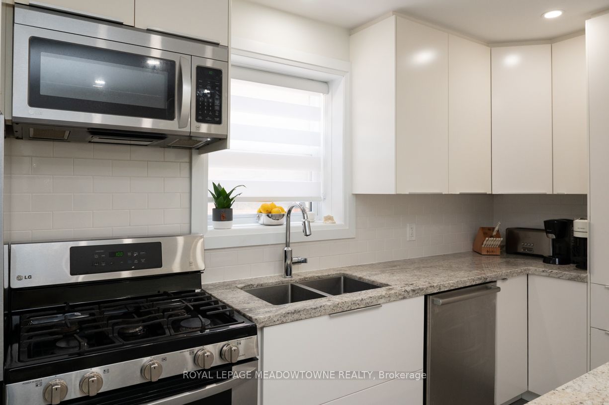 33 Broadview Avenue, #3