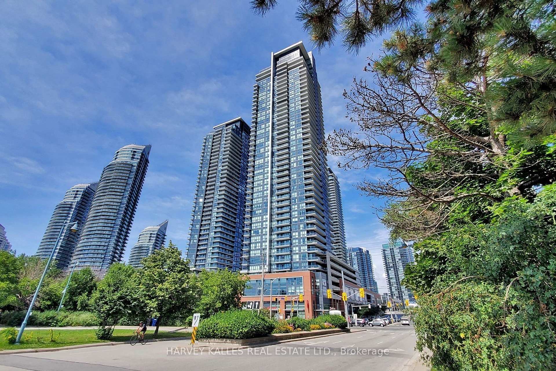 2 Bedrooms Condo at 2200 Lake Shore, Toronto For sale